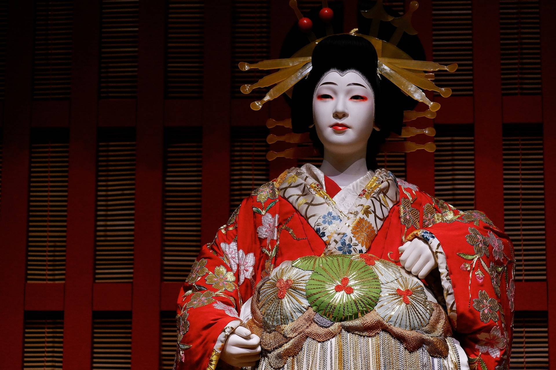 woman in red and white kimono